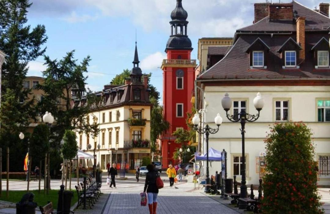 Apartament Nina Jelenia Góra Exteriör bild